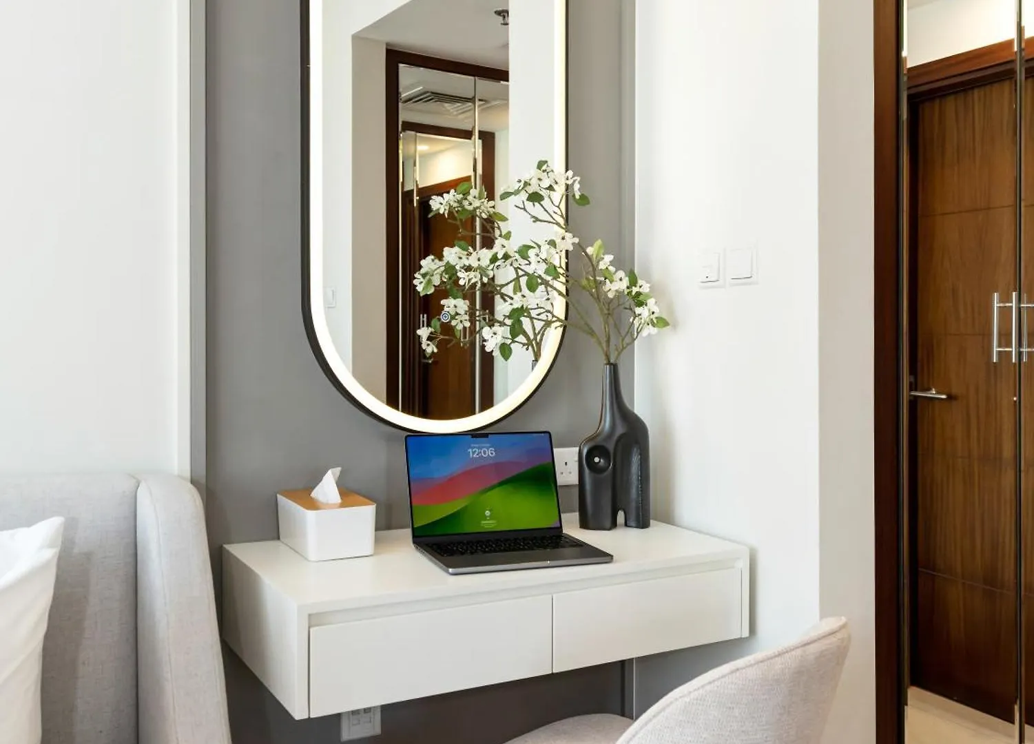 The Skyline Suite Luxury Downtown Retreat Dubai