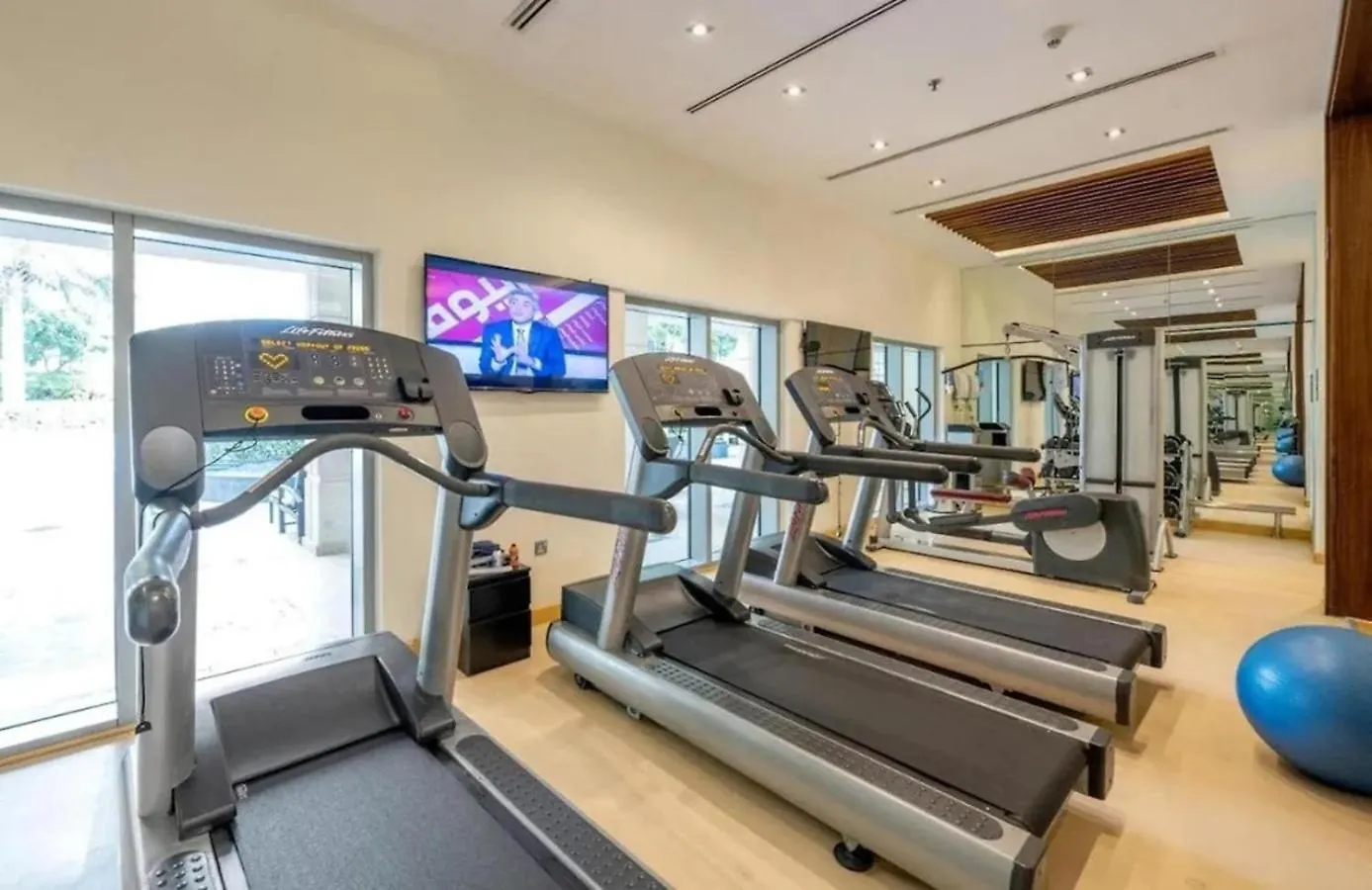 The Skyline Suite Luxury Downtown Retreat Dubaj Apartament